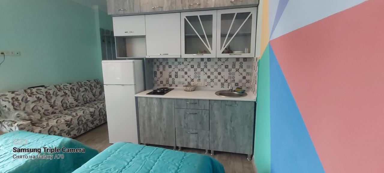 Студия Радуга У Моря Колхида Apartment Batumi Luaran gambar