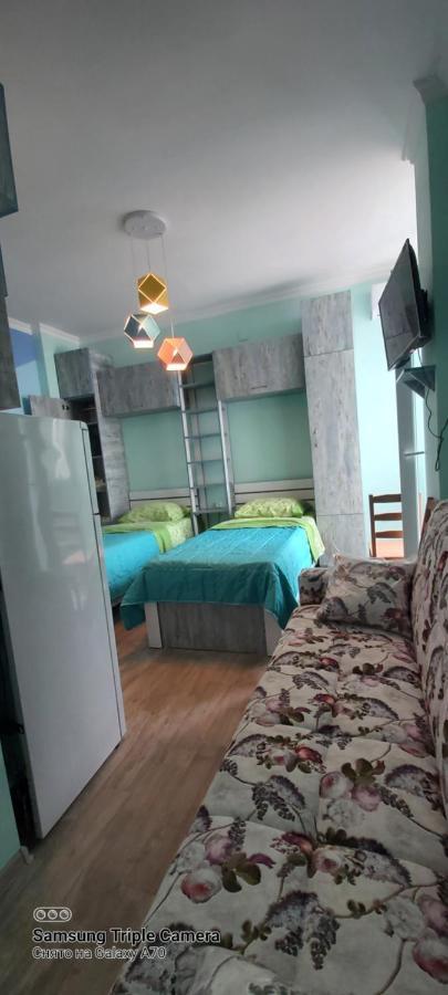 Студия Радуга У Моря Колхида Apartment Batumi Luaran gambar